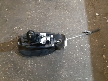 AUDI A6 C6 AUTOMAT ZVEDÁK VOLIČ ŘAZENÍ 4F1713041AE