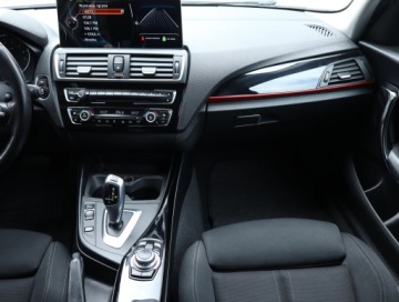 BMW Seria 1 F20-F21 2017 BMW 1 118i, Salon Polska, Automat, Navi, Klima, zdjęcie 7