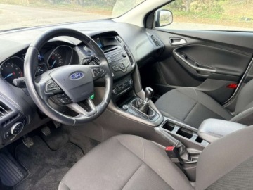 Ford Focus III Sedan Facelifting 1.0 EcoBoost 100KM 2017 Ford Focus 1.0 benzyna 125KM Trend Klimatyzacja Salon PL Benzyna, zdjęcie 8