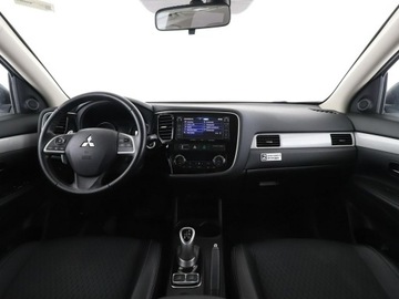 Mitsubishi Outlander III 2015 Mitsubishi Outlander PHEV Hak Navi Kamera cofania, zdjęcie 14