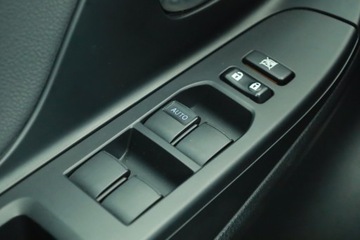 Toyota Yaris III Hatchback 5d Facelifting 2017 1.5 Dual VVT-iE 111KM 2019 Toyota Yaris 1.5 Dual VVT-i, Salon Polska, zdjęcie 13