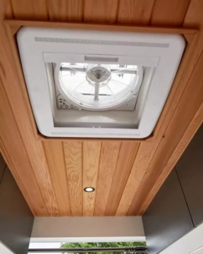 MAXXFAN DELUXE ТОНИРОВАННОЕ МАНДАРНОЕ ОКНО 40x40см