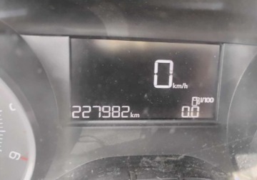 Peugeot 2008 I SUV Facelifting 1.6 BlueHDi 120KM 2016 Peugeot 2008 122016r, 1.6 HDI. Uszkodzony przod 1.6 Diesel 120KM, zdjęcie 10