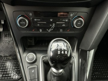 Ford Focus III Kombi Facelifting 1.0 EcoBoost 125KM 2015 Ford Focus 125KM Model 2016, zdjęcie 4