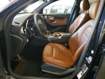 Mercedes GLC C253 2019 Mercedes-Benz GLC 300 4matic 2019 2.0 Benzyna 241KM, zdjęcie 7
