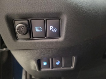 Toyota C-HR I Crossover Facelifting 1.8 Hybrid 122KM 2022 Toyota C-HR 1.8 Hybrid GPF GR Sport 1.8 Hybrid GPF, zdjęcie 17