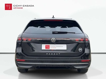 Volkswagen Passat B8 Variant Facelifting 2.0 TDI SCR 150KM 2024 Volkswagen Passat 2.0TDI 150KM Elegance DSG SerwisASO Acc Matrix Hak Navi, zdjęcie 3
