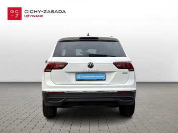 Volkswagen Tiguan II SUV Facelifting 2.0 TSI 190KM 2023 Volkswagen Tiguan Life, 2.0 TSI 190KM 4Motion, od reki 2.0 Benzyna 190KM, zdjęcie 3