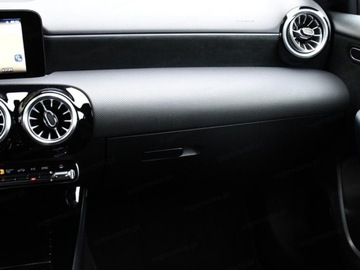 Mercedes Klasa A W177/V177 Hatchback Facelifting 2.0 200d 150KM 2025 MERCEDES-BENZ A Klasa 200 d AMG Line 2.0 150KM, zdjęcie 14