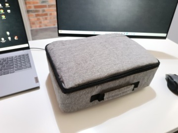 Obal na projektor