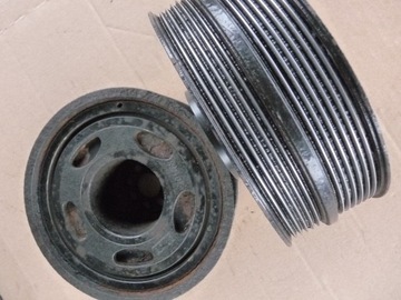 AUDI A4 A6 A8 3.0 TFSI KOLO ŘEMENICE KLIKOVÉ HŘÍDELE 06E105251E
