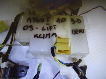 SVAZEK POD DESKA    CITROEN C1 TOYOTA AYGO PEUGEOT 107 KLIMATIZACE 2012-2014