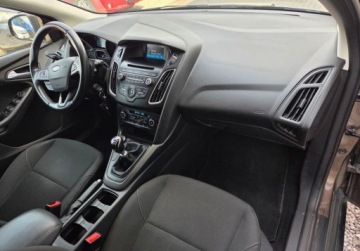 Ford Focus III Sedan Facelifting 1.0 EcoBoost 125KM 2017 Ford Focus 1.0benz 125KM 6b Led Tempomat Grz.Szybafotele PDC Salon Polska, zdjęcie 13