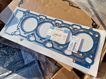 Uszczelka głowicy pod głowice BMW 11127513944 n62 4.4i nowa OEM BMW