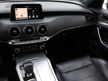 Kia Stinger Liftback 2.0 T-GDi 245KM 2020 Kia Stinger 2.0 T-GDI, Salon Polska, zdjęcie 7