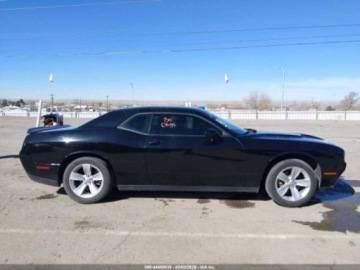 Dodge Challenger III 2023 Dodge Challenger Sxt 2023 3.6 Benzyna 303KM, zdjęcie 6