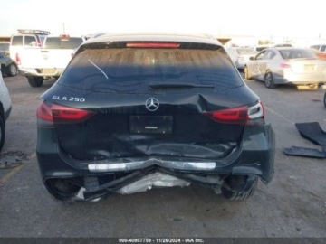 Mercedes GLA II 2022 Mercedes-Benz GLA 2022r., 2.0L 2.0 Benzyna 221KM, zdjęcie 7