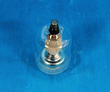 УСИЛИТЕЛЬ МОЩНОСТИ И АУДИОЛАМПА PHILIPS QB3-200 4-65A НОВЫЙ