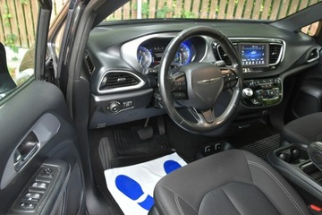 Chrysler Pacifica II 3.6 V6 291KM 2019 Chrysler Pacifica 3.6 V6 291KM 2019r. Touring, zdjęcie 15