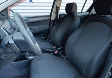 Hyundai i20 I Hatchback 5d Facelifting 1.2 DOHC 85KM 2013 Hyundai i20 1.2 benzyna 85KM Classic Klima Faktura VAT-Marza 1.2 Benzyna, zdjęcie 16