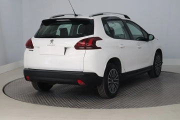 Peugeot 2008 I SUV Facelifting 1.2 PureTech 110KM 2018 Peugeot 2008 1.2 PureTech, Salon Polska, Navi, zdjęcie 4