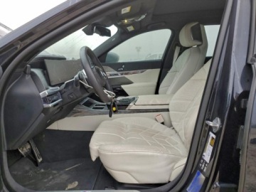 BMW Seria 7 G70 2024 BMW Seria 7 BMW serii 7 760i xDrive Sedan z 2024 roku , od ubezpieczalni, zdjęcie 7