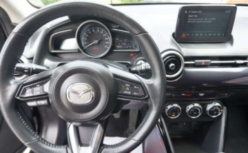 Mazda 2 III Hatchback Facelifting 1.5 SKYACTIV-G M Hybrid 90KM 2021 Mazda 2 Bezwypadkowa Serwisowana 1-Wlasciciel Navi Kamera Xenon Asystenci, zdjęcie 18
