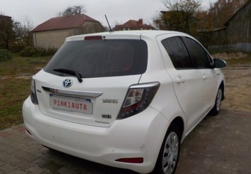 Toyota Yaris III Hatchback 5d Hybrid 100 74KM 2013 Toyota Yaris Okazja 1.5 Hybryda 75KM, zdjęcie 12
