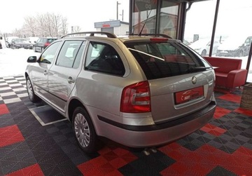 Skoda Octavia II Kombi 1.9 TDI PD 105KM 2007 Skoda Octavia SKODA OCTAVIA 4X4 105 KM Diesel..., zdjęcie 2