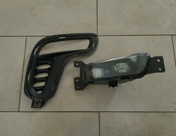 2021 2022 2023 DODGE DURANGO HALOGEN RÁMEČEK PRAVÁ