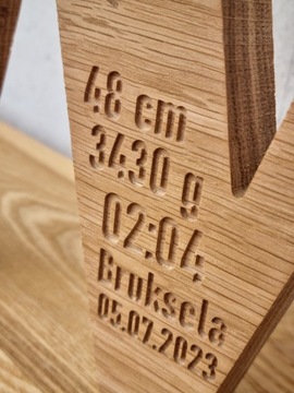 Drewniana litera, metryczka z drewna grawer 25cm, prezent na chrzest roczek