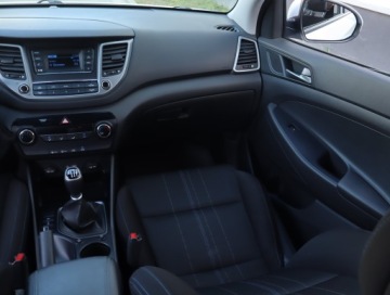 Hyundai Tucson III SUV 1.6 GDI 132KM 2015 Hyundai Tucson 1.6 GDI, Klima, Parktronic, zdjęcie 7