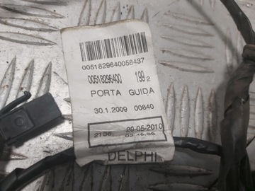 FIAT GRANDE PUNTO 5D SVAZEK DVEŘE LEVÝ PŘEDNÍ
