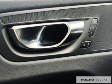 Volvo XC60 II Crossover Plug-In Facelifting 2.0 T6 350KM 2024 Volvo XC 60 T6 Plug-In | AWD | Plus Bright | FV23%, zdjęcie 30