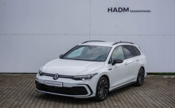 Volkswagen Golf VIII Variant 1.5 eTSI 150KM 2023 Volkswagen Golf Volkswagen Golf 1.5 eTSI MHEV R-Line DSG 1.5 Benzyna 150KM, zdjęcie 2