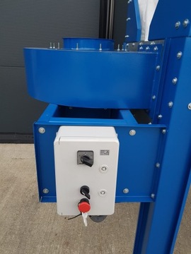 3-мешковый пылеудаляющий аппарат Ariatech ATE + РАЗБРАСЫВАТЕЛЬ