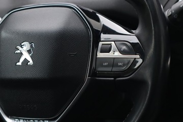 Peugeot 3008 II Crossover 1.5 BlueHDI 130KM 2018 Peugeot 3008 1.5 BlueHDi, Salon Polska, zdjęcie 15