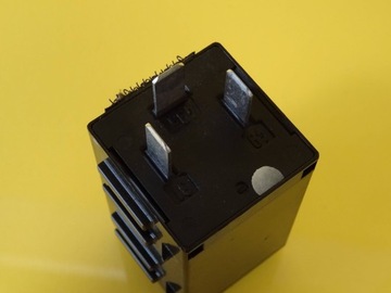 RELÉ SMART FOURTWO I 0003503V003 NR309