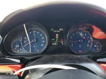 Maserati GranTurismo 2015 Maserati GranTurismo S 2015 4.7l od ubezpieczalni 4.7 Benzyna 454KM, zdjęcie 9