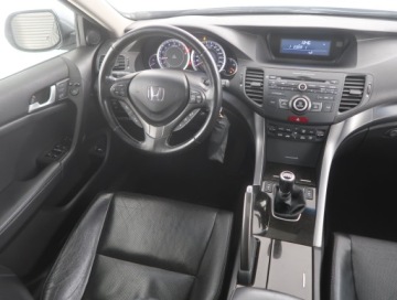 Honda Accord VIII Kombi 2.0 VTEC 156KM 2011 Honda Accord 2.0 i-VTEC, Salon Polska, Serwis ASO, zdjęcie 6