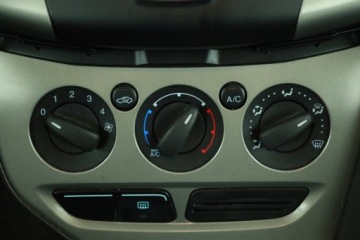 Ford Focus III Kombi 1.6 Duratorq TDCi DPF 95KM 2013 Ford Focus 1.6 TDCi, Salon Polska, Klima, zdjęcie 16