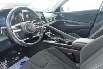 Hyundai Elantra VII Sedan 1.6 MPI 123KM 2023 Hyundai Elantra Bezwypadek Tempomat Kamera Podgrz fotel i kier. Virtua, zdjęcie 7