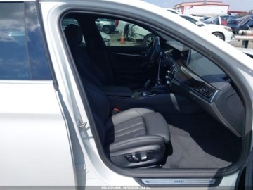 BMW Seria 5 G30-G31 2021 BMW Seria 5 530i 2021 2.0l 2.0 Benzyna 248KM, zdjęcie 9