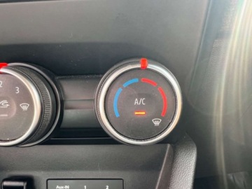 Renault Clio IV Hatchback 5d Facelifting 1.5 Energy dCi 90KM 2019 Renault Clio LEDY KLIMATYZACJA ASYSTENT PASA TEMPOMAT EL.SZYBY NISKI PRZEB, zdjęcie 10