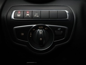 Mercedes GLC C253 2017 Mercedes GLC 350 PHEV 4x4 automat full LED klima, zdjęcie 33