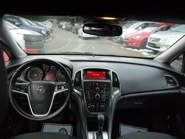 Opel Astra J Sports Tourer 1.4 Turbo ECOTEC 140KM 2011 Opel Astra 1.4t Xenon Stan b.dobry Gwarancja 12mc, zdjęcie 19