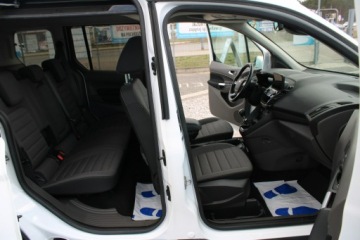 Ford Tourneo Connect III Standard 1.5 EcoBlue 120KM 2021 Ford Tourneo Connect Titanium 120HP Panorama, zdjęcie 26