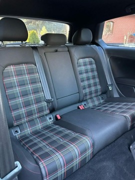 Volkswagen Golf VII GTI 3d 2.0 TSI 230KM 2015 Volkswagen Golf VII GTI, zdjęcie 4