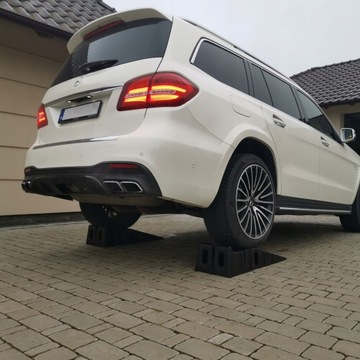 RAMPY NAJAZDOWE PODJAZDY SAMOCHODOWY RAMPA KOMPLET