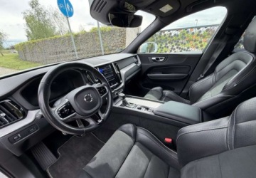 Volvo XC60 II Crossover D4 190KM 2019 Volvo XC 60 Volvo XC 60 D4 R-Design 2.0 Diesel 190KM, zdjęcie 2